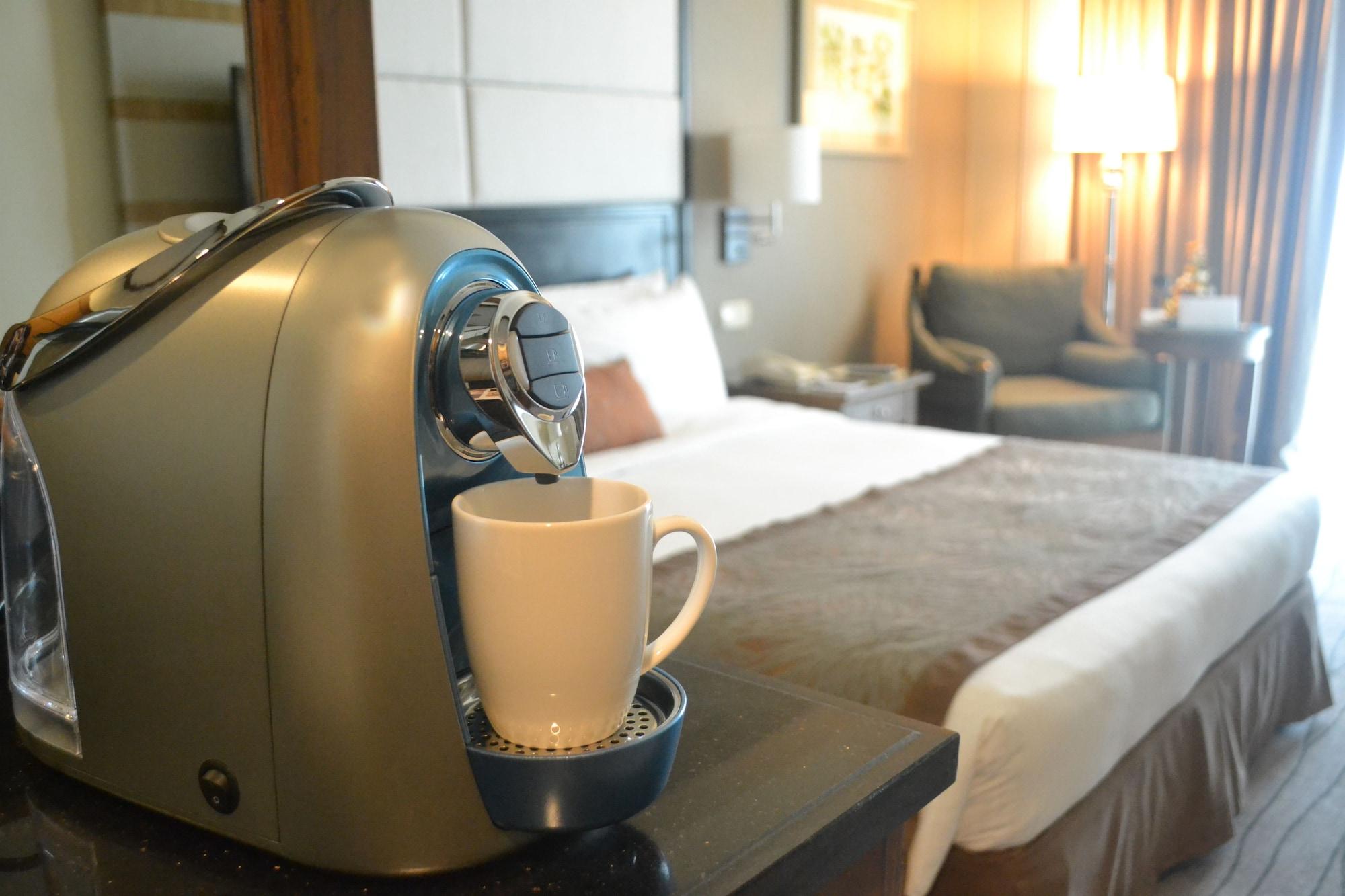 Готель Marco Polo Davao Екстер'єр фото A Nespresso machine in a hotel room