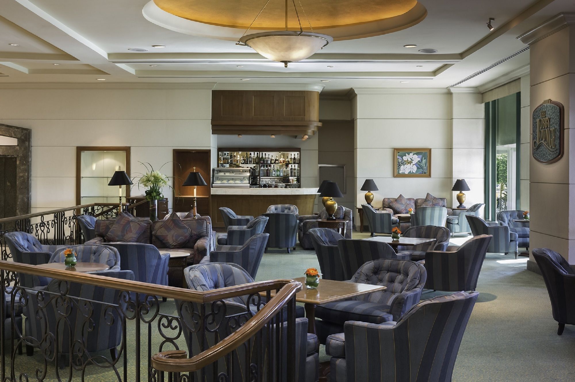 Готель Marco Polo Davao Екстер'єр фото The Club Lounge at Changi Airport